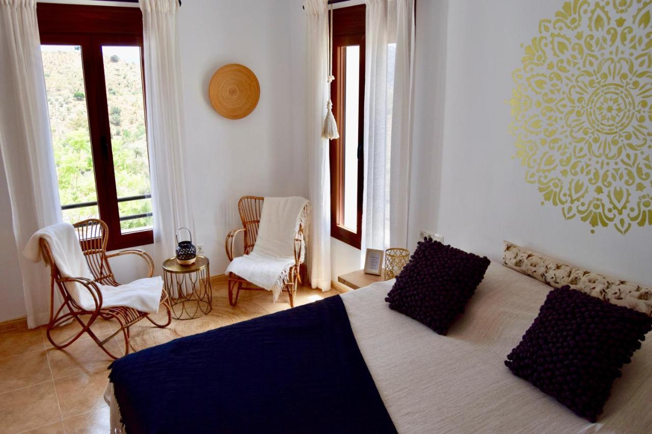 B&B And Apartments Cortijo La Zapatera Canillas de Aceituno Exteriör bild
