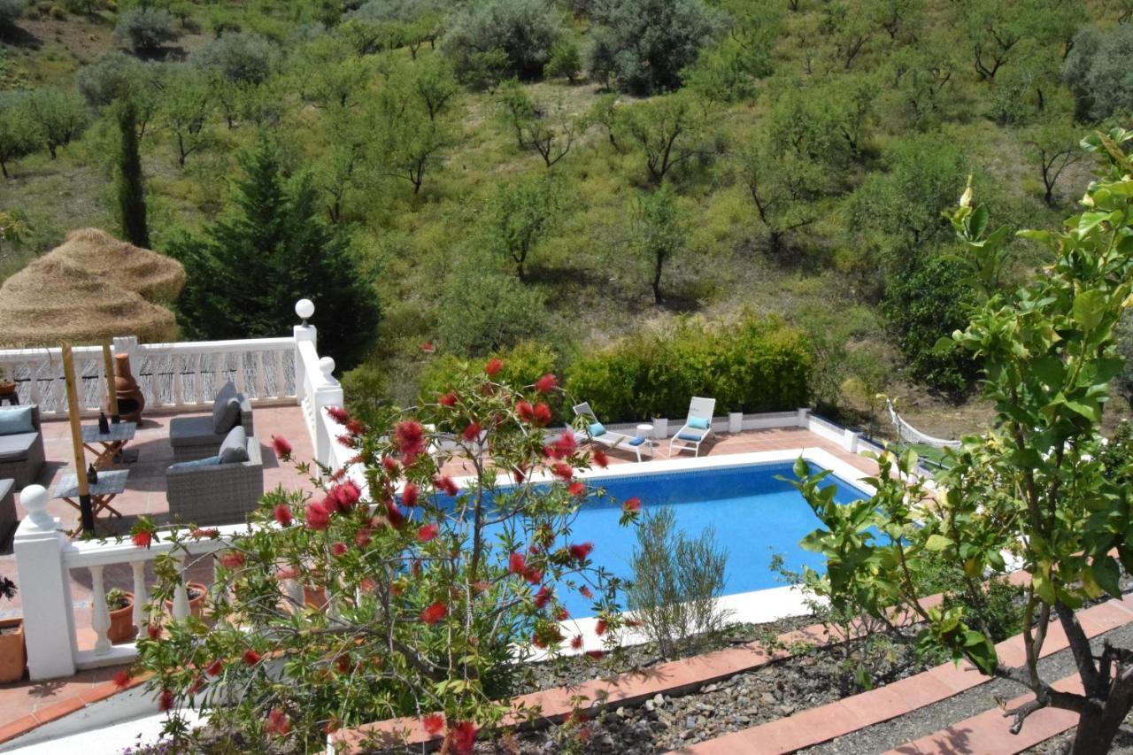 B&B And Apartments Cortijo La Zapatera Canillas de Aceituno Exteriör bild
