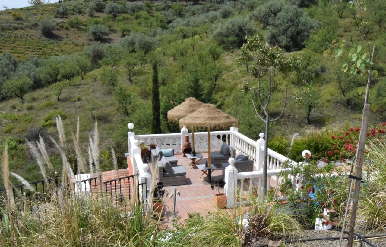 B&B And Apartments Cortijo La Zapatera Canillas de Aceituno Exteriör bild